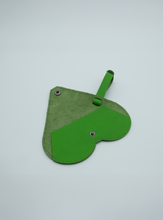 Translation missing: tr.sections.featured_product.gallery_thumbnail_alt