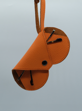 Translation missing: tr.sections.featured_product.gallery_thumbnail_alt